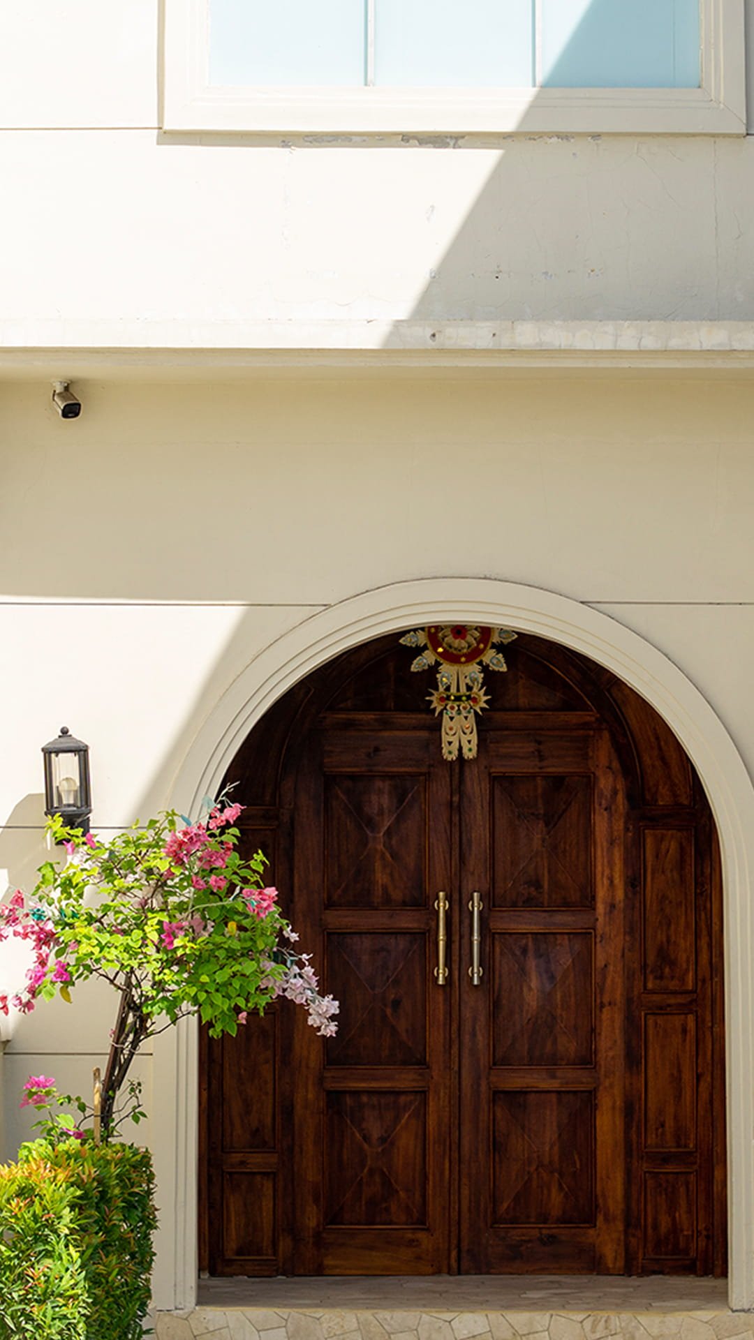 Gallery Slide - Homepage - _0002_Layer 2